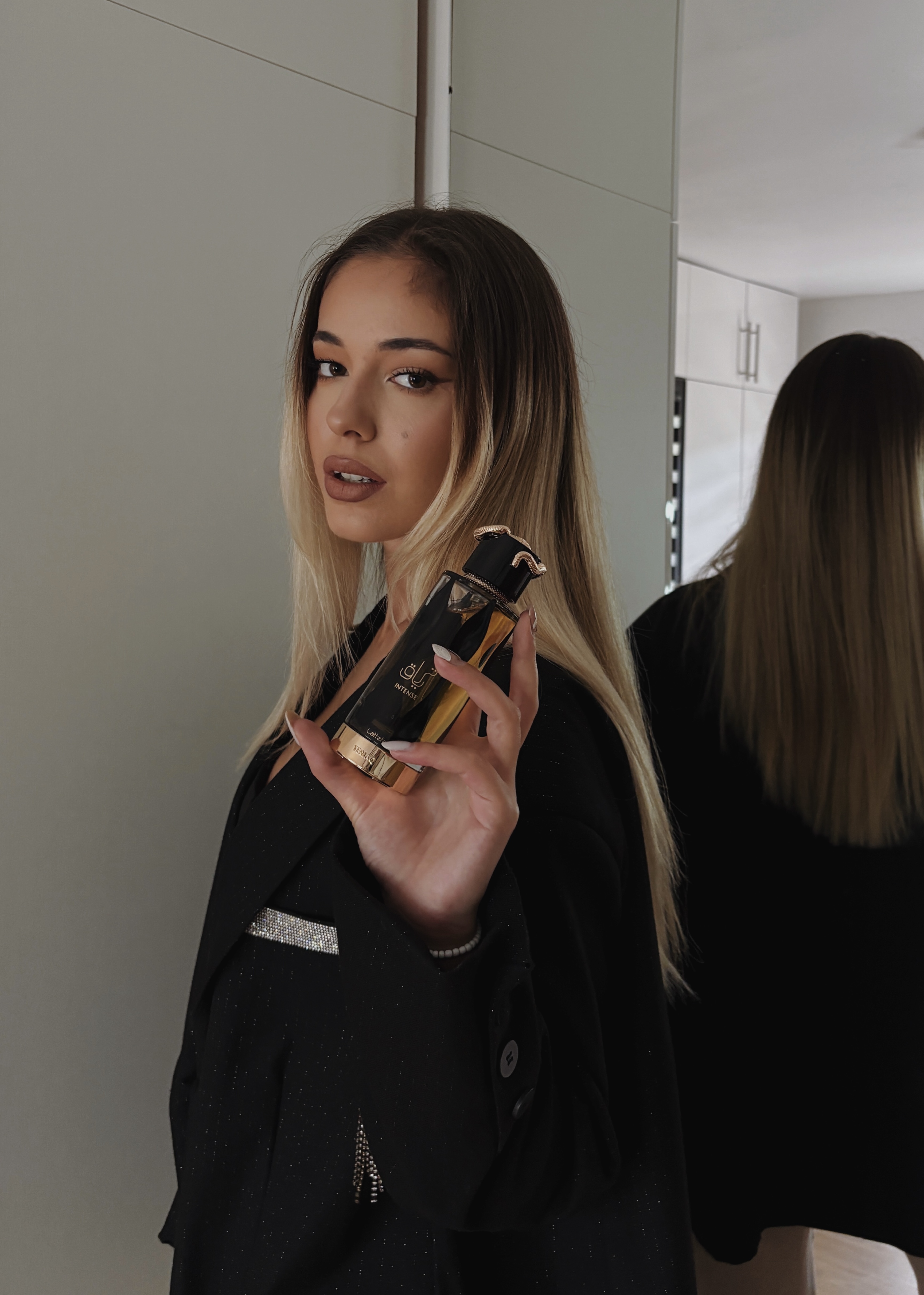 Рекламен пост на сайт за арабски парфюми ✨